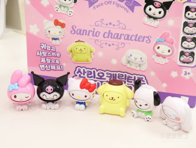 Sanrio Face off Collectable blind Random Figure BOX - Bows