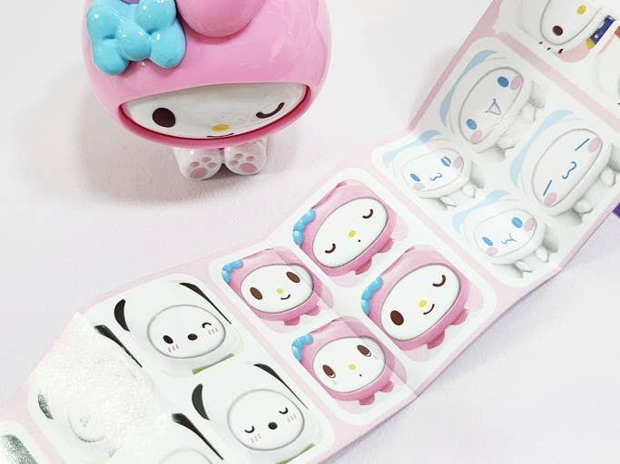 Sanrio Face off Collectable blind Random Figure BOX - Bows